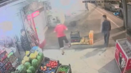 Zihinsel Engelli Gence Dayak Saniye Saniye Görüntülendi