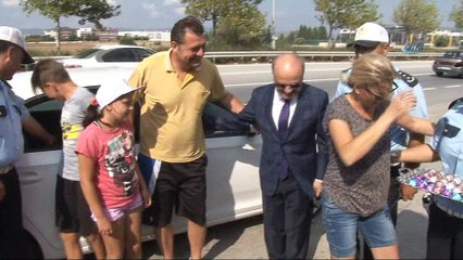 Vali Çakacak Kırmızı Düdük uygulamasında... “Araçların içerisinde kural ihlaline izin vermeyeceğiz”