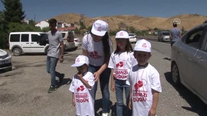 Bu Bayram Ben de Trafik Polisiyim, Hatalı Sürücüye Kırmızı Düdük" Projesi