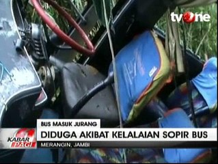 Bus Terjun ke Jurang, 48 Penumpang Luka Parah