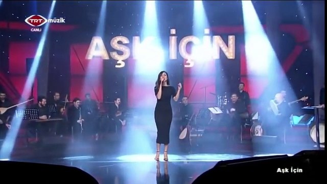 Elif Buse Doğan Omuzumda Sevda Yükü