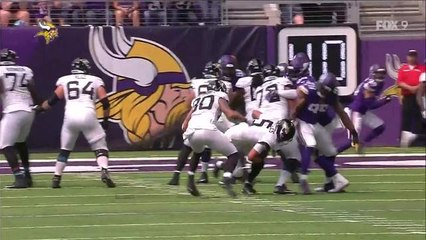 Danielle Hunter swings Blake Bortles around for sack