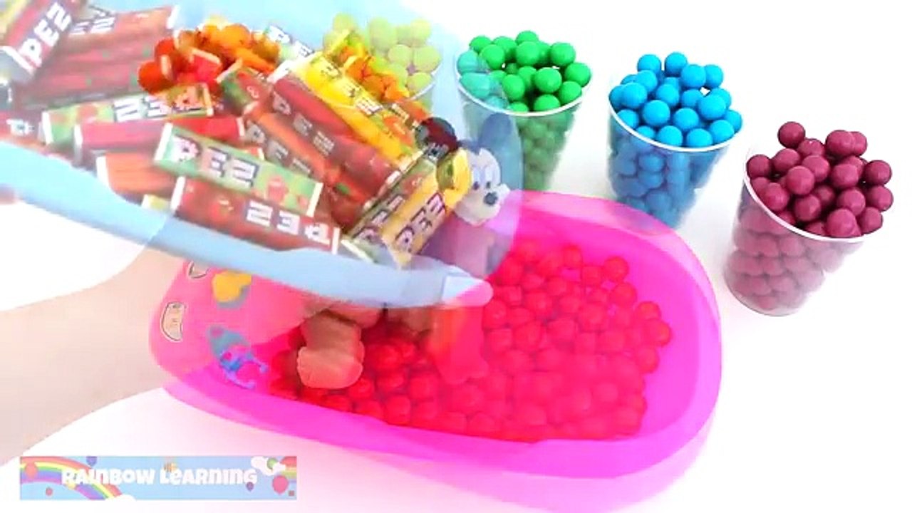 Learn Colors & Counting Baby Doll Bath Time Playing with Disney Pez RL