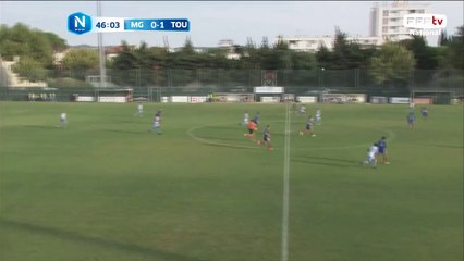 Tours obtient le penalty sur ce centre !