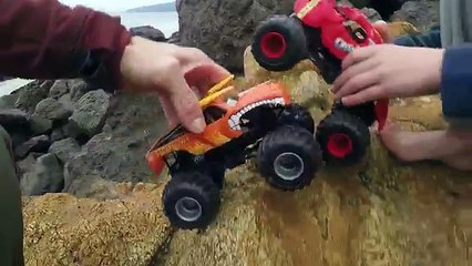Monster Trucks for Children Learn To Fly!