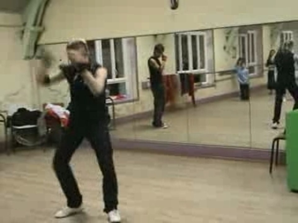 Duo Chien + kawa tecktonik dance electro