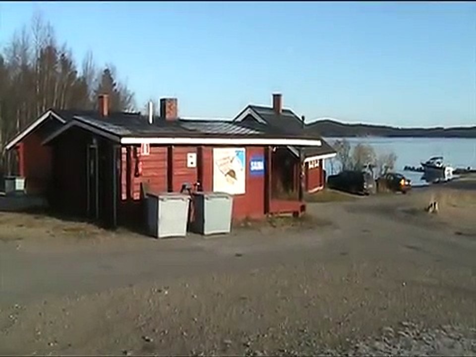 Syksyinen aamu Inarinjärvellä