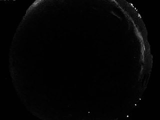 نيزك يضيء السماء بعد منتصف الليل