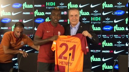Galatasaray’da Toplu İmza Töreni