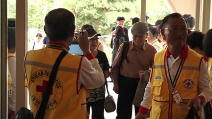 南 이산가족 속초 집결...내일 금강산행 / YTN