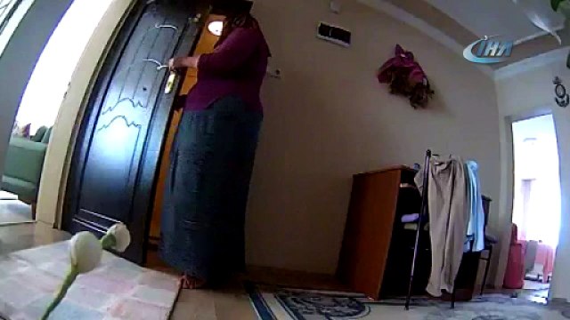 Kiracısının evine böyle girdi yakayı eleverdi