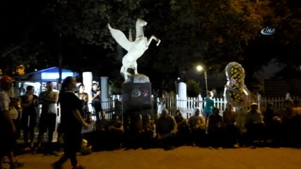 Festival Burhaniye'ye Hareket Getirirken Esnafı Memnun Etti