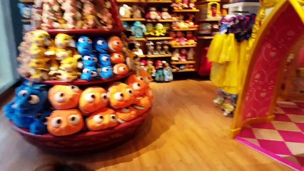 Princess Castle Emily Playing in Toy Store