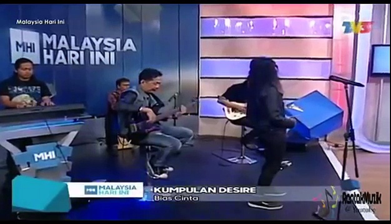 Desire - Bias Cinta 2017 (Live)