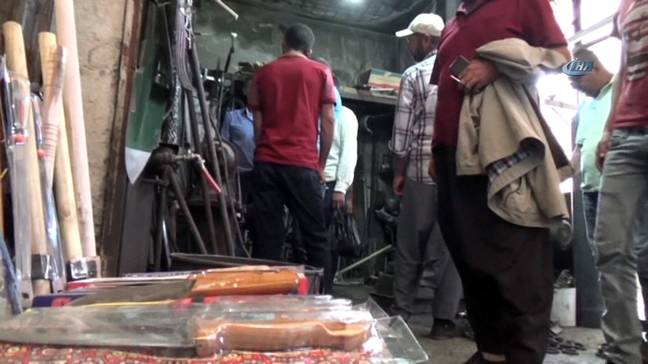 - Siverek’te bıçak bileyicilerine yoğun ilgi
