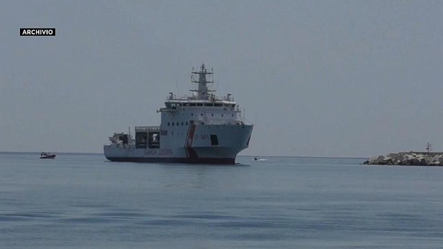 Nave Diciotti senza approdo: 177 migranti ostaggio della politica ad hoc