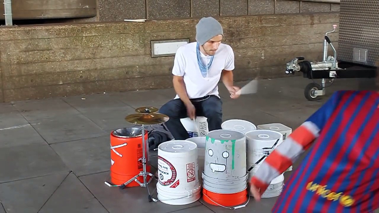 Amazing Street Drummer