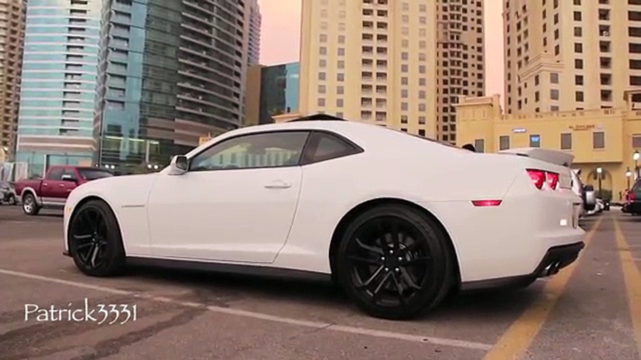 Chevy Camaro ZL1 at Dubai Marina incl. some revving
