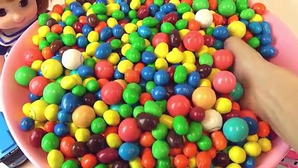 Surprise eggs toys in Color Choco ball and Baby Doll Poli Vending Machine