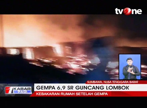 Sejumlah Rumah Warga Terbakar Usai Dilanda Gempa
