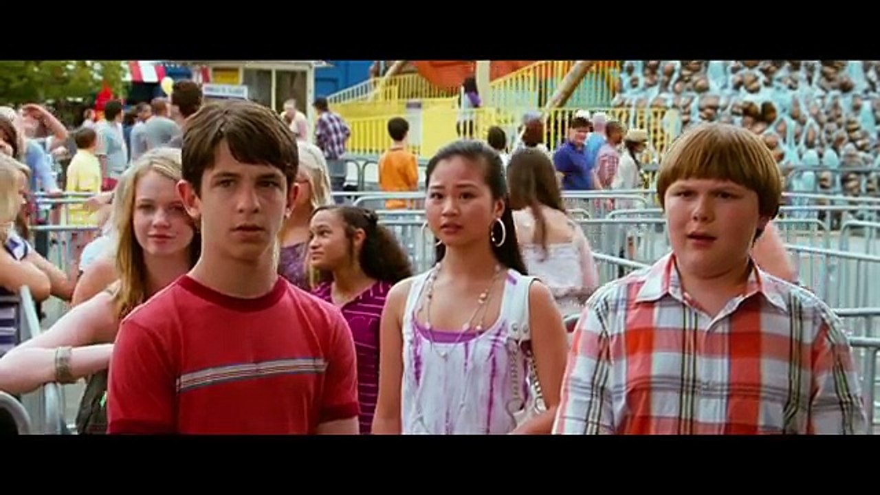 Diary of a Wimpy Kid: Dog Days Movie CLIP Decapitated (new) Zachary Gordon Movie HD