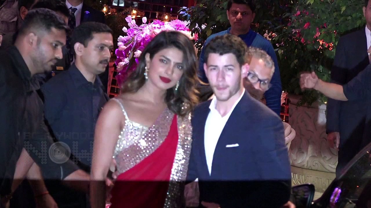 LIVE : FIRST PHOTOS Of Priyanka Chopra and Nick Jonas Engagement Ceremony | Roka