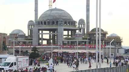 Taksim Camisi'nde ince işçilik ve süsleme işlemine geçildi - İSTANBUL