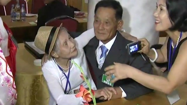 '드디어 만났다'...68년 만의 재회 / YTN
