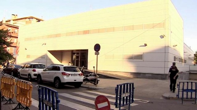 Spagna: l'attacco alla stazione di polizia è un atto di terrorismo
