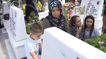 Şehit yakınlarının hüzünlü bayramı