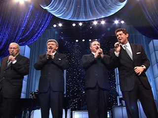 Bill & Gloria Gaither - Glory To God In The Highest