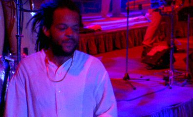 UB40 - It's A Long Long Way