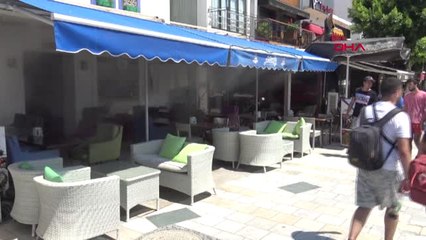 Muğla Bodrum'da Halk Plajında Şezlongdan 'Ücret Talebi' İddiası