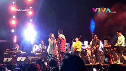 Brisia Jodie & Arsy Memukau di Prambanan Jazz Festival