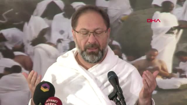 Diyanet İşleri Başkanı Erbaş, Arafat'ta Vakfe Duası Okudu