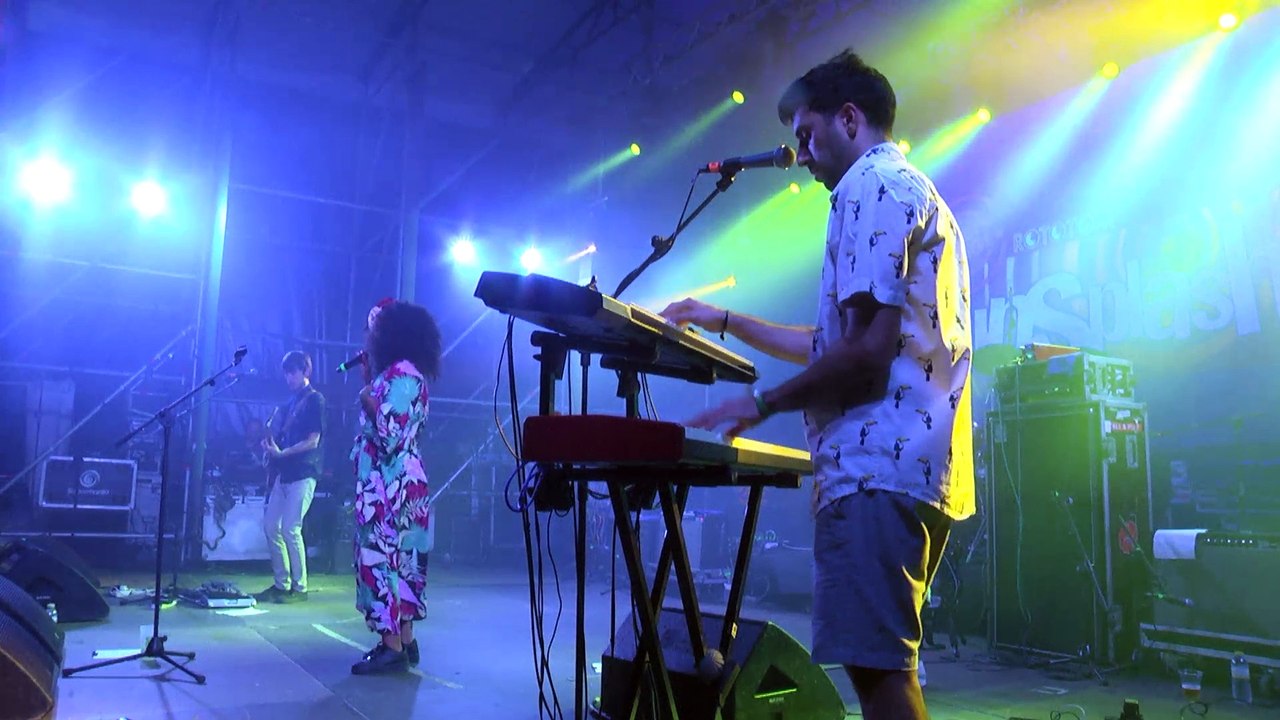HOLLIE COOK live @ Lion Stage 2018