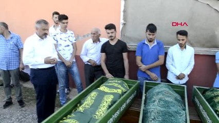 Samsun Denizde Boğulan 3 Genç, Son Yolculuklarına Uğurlandı