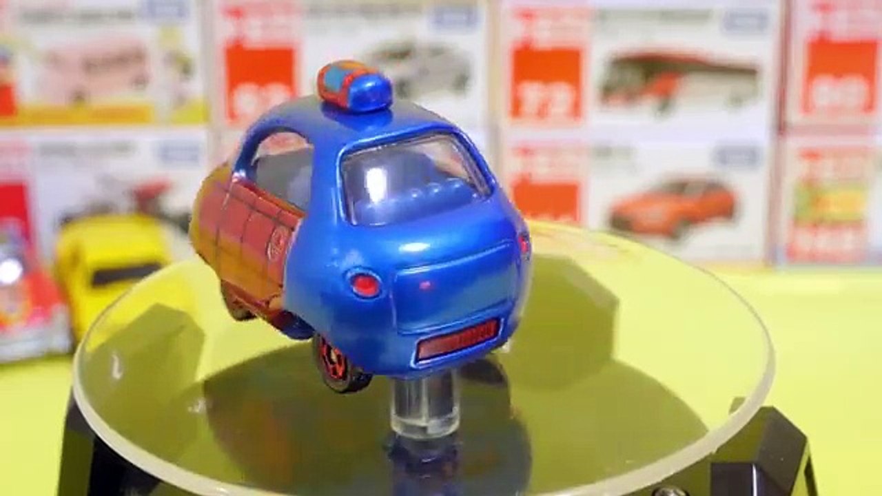 Tomica toy × １５ Toyota Lexus, Chevrolet Camaro, Mazda Atenza personal taxi, JR bus, Komats