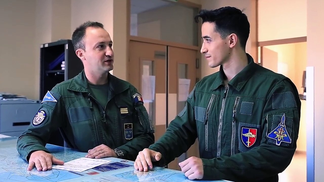 JE MENGAGE DANS LARMÉE DE LAIR !! (VOL EN MIRAGE 2000)