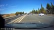 ¡Vaya peligro! Coche completamente parado en la autopista