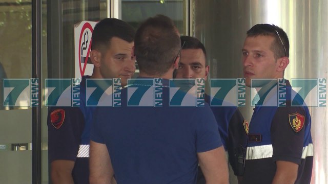 ZJARR NE KATIN E 13 TE NJE PREJ KULLAVE BINJAKE - News, Lajme - Kanali 7