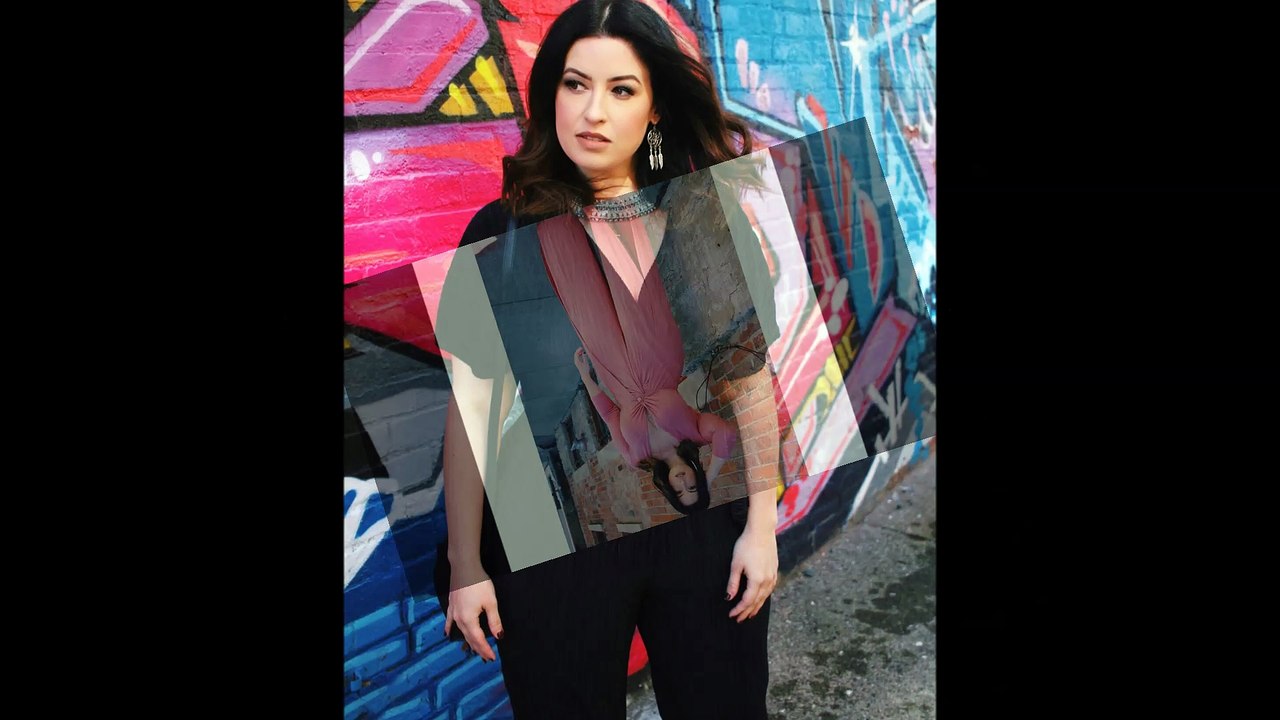 Gorgeous Fashion Model - Latest New Plus Size Fashion