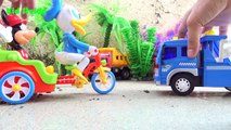 Mickey mouse and Donald Duck toy đồ chơi xe ô tô cứu xe ô tô kéo chuột mickey vịt donal 70