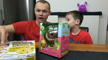 Смешной Челлендж Кушаем желейные черви из червивого шоколадного яблока Gummy wor