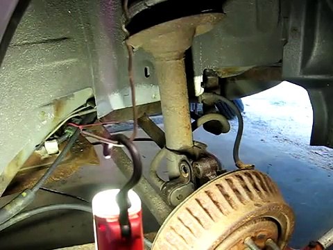 Remove & Replace Rear Struts