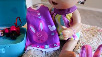 Baby Alive Packing For First Sleepover! Molly Helps Lily Pack Her Suitcase!