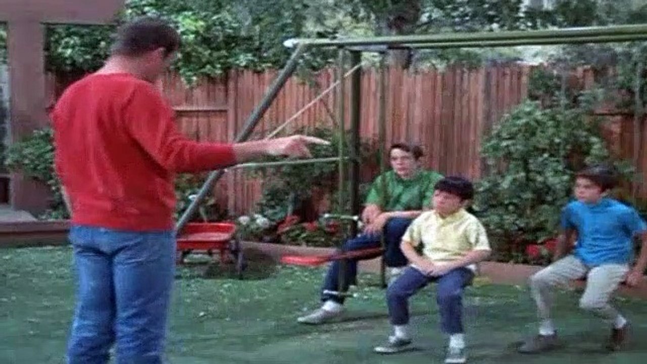 Brady Bunch S01E08 - A Camping We Will Go