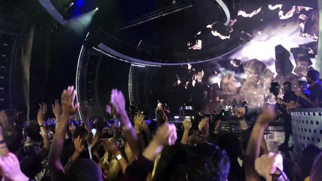 Shawn Mendes Performs At MTV VMAS 2018