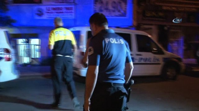 Otomobiliyle kanala düşen sürücü polisten kaçmaya çalıştı