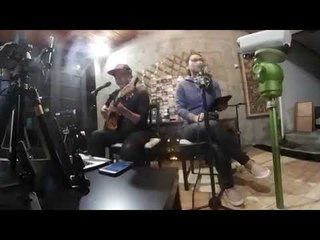 #AcousticNest Attention - Charlie Puth (Cover by @samanthapangkey & @bejanawaktu)